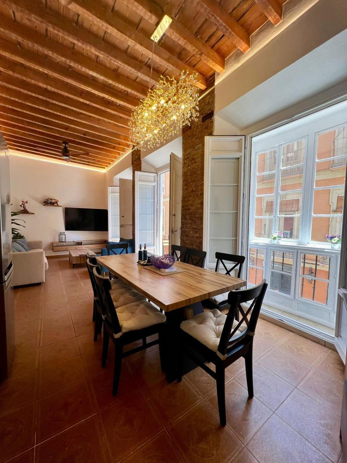 Casa Naty, Espacioso Renovado Apartamento En El Centro De Malaga Málaga Exterior foto