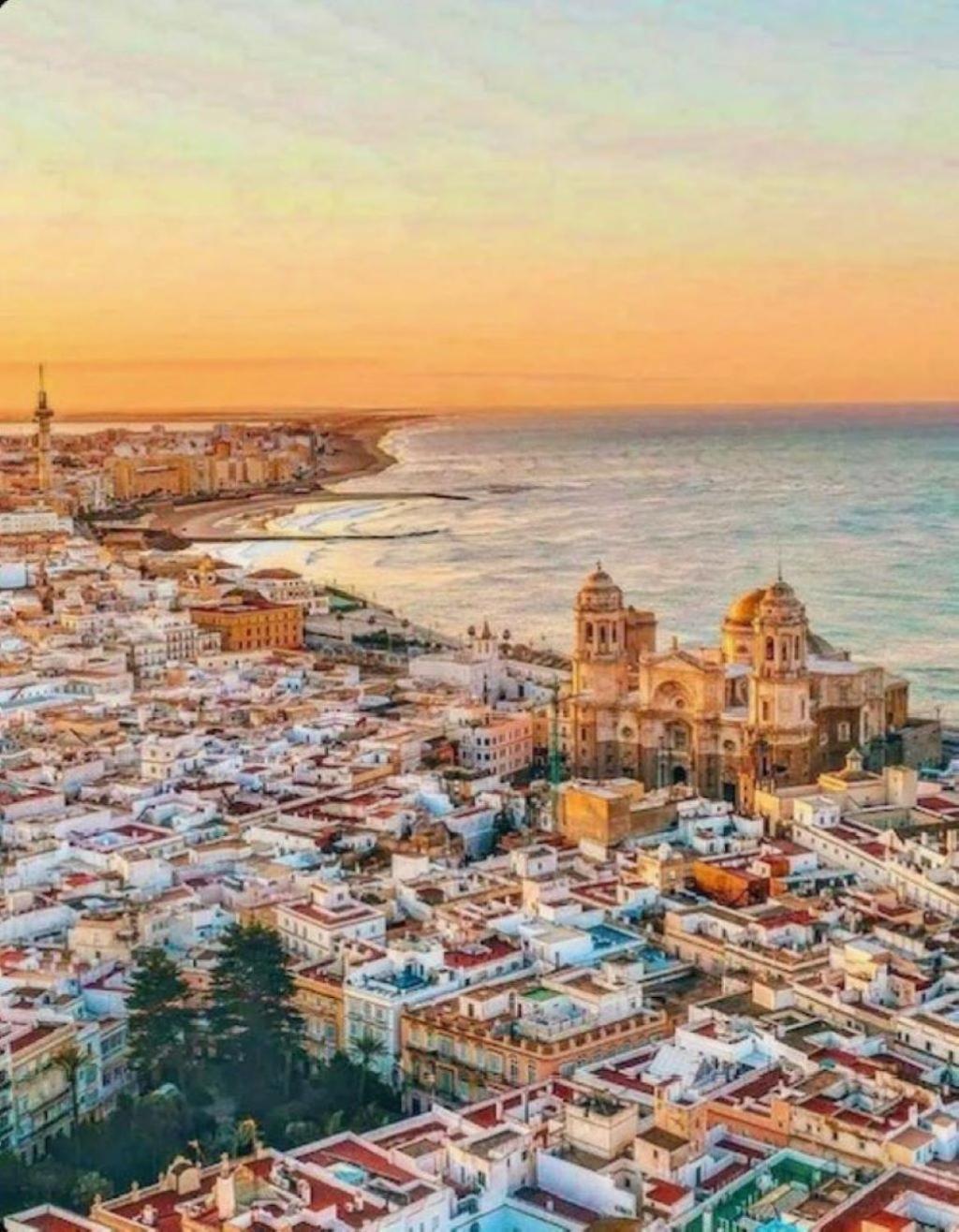 Casa Naty, Espacioso Renovado Apartamento En El Centro De Malaga Málaga Exterior foto