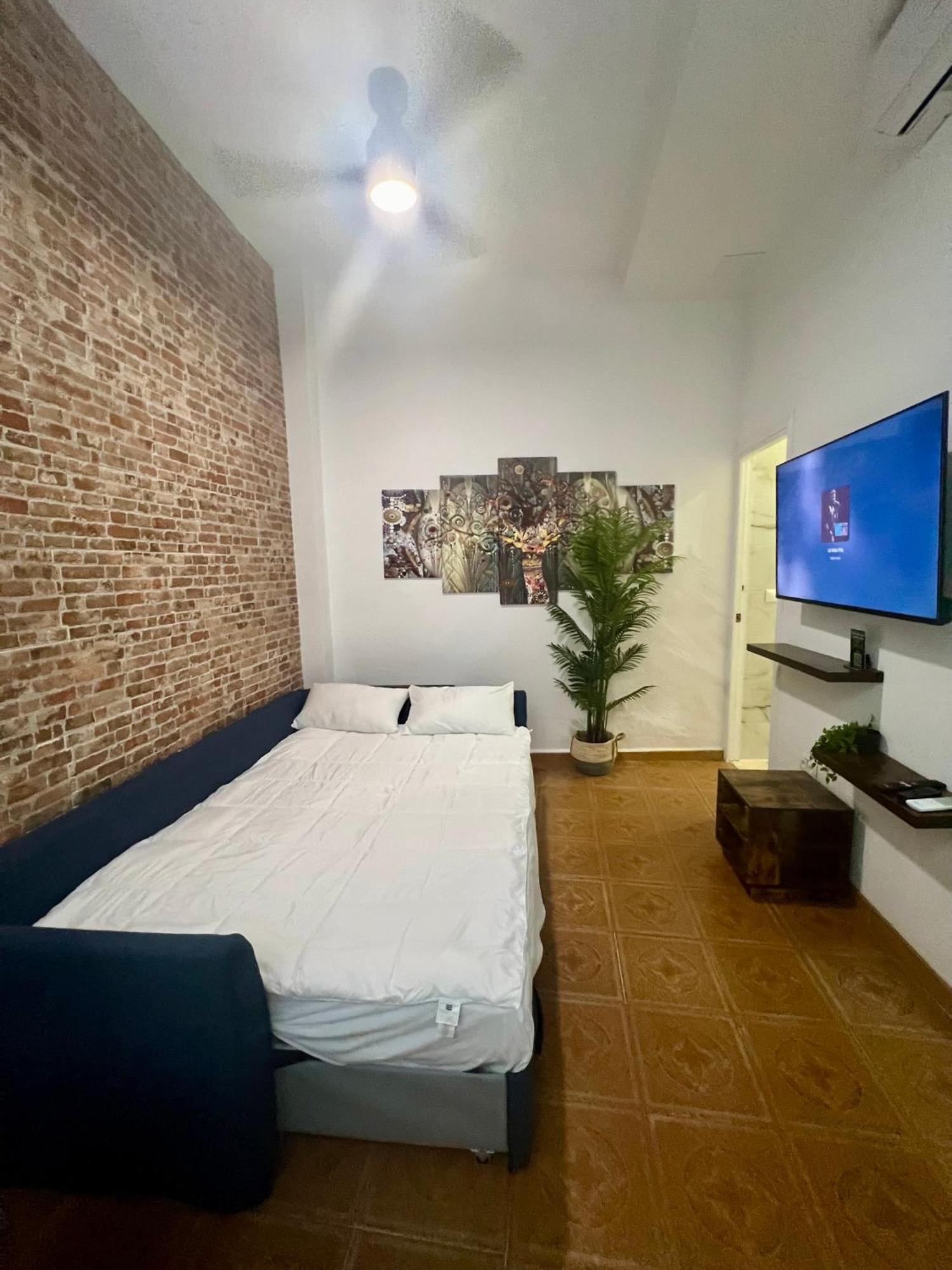 Casa Naty, Espacioso Renovado Apartamento En El Centro De Malaga Málaga Exterior foto